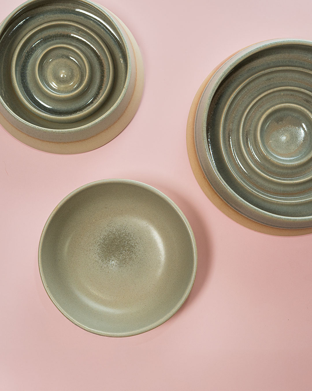 Keramik-Hundenapf Grau mit Anti-Schling-Funktion